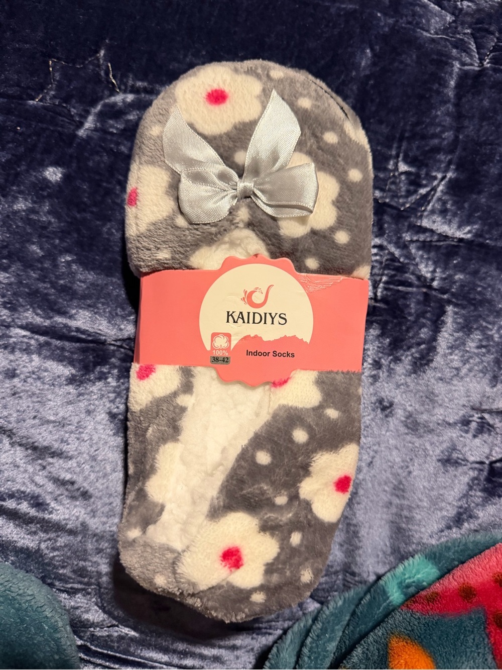 Gray Floral Plush Indoor Socks with Bow